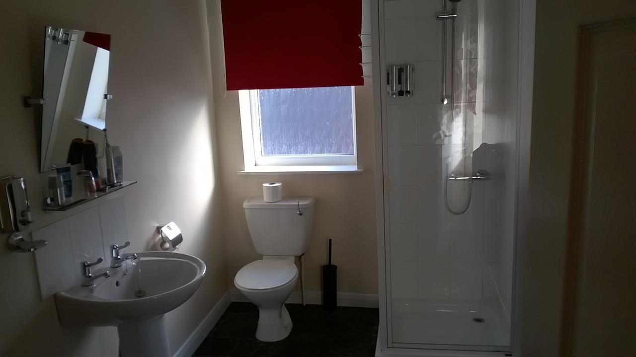 Upton Arms Hotel 폰트프랙트 외부 사진