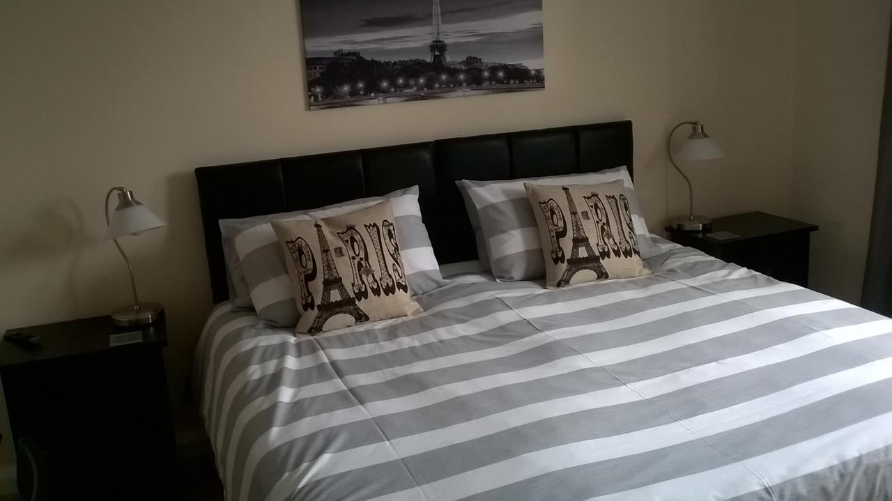 Upton Arms Hotel 폰트프랙트 외부 사진